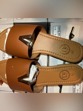 Women’s Slide Sandals Size 8 – 3 for $50 Deal 🔥